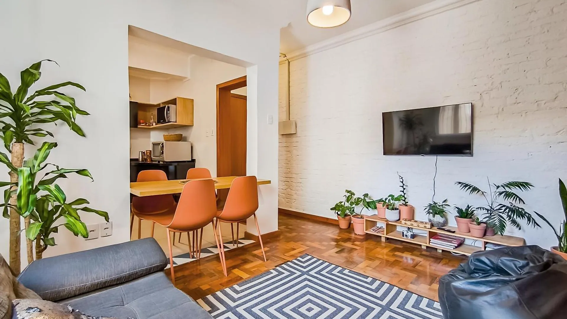 Quarto Em Apartamento Compartilhado Na Cidade Baixa location